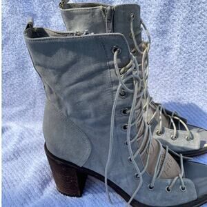 Free People Grey Suede Corset Heel Booties – Size 8 damage see pic 4